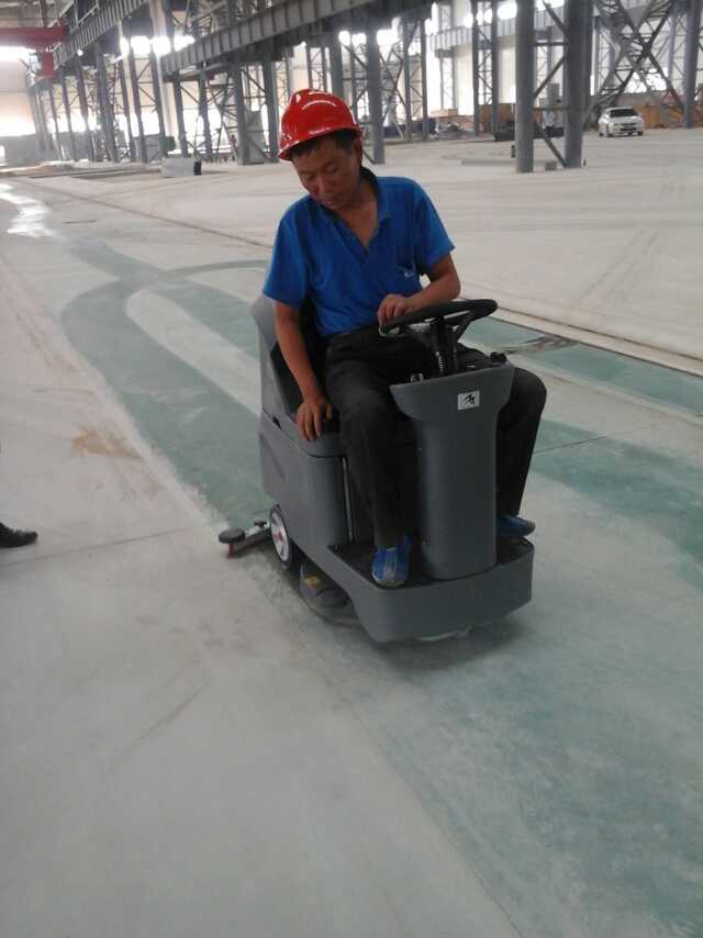 公海彩船6600小型駕駛式洗地機貨銷全國是有原因的