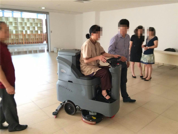 使用洗地車時應該注意什麽？